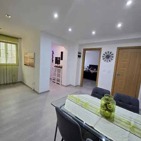 Lejlighed Modernes-stadt-apartment